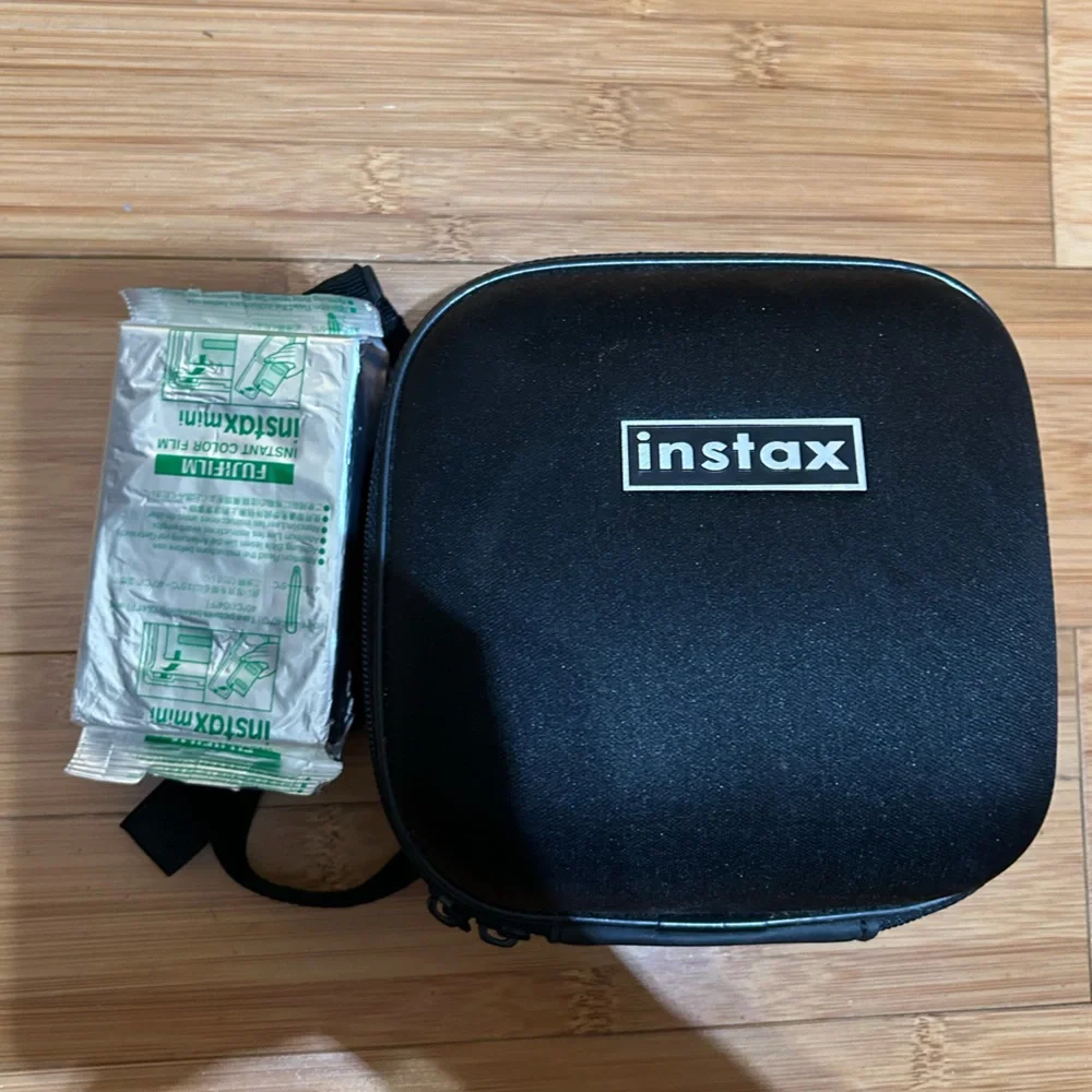 Fujifilm Instant Camera w/ case